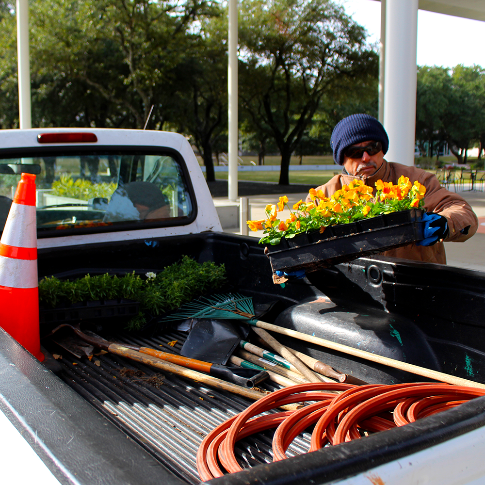 UT Dallas Prepares for Winter